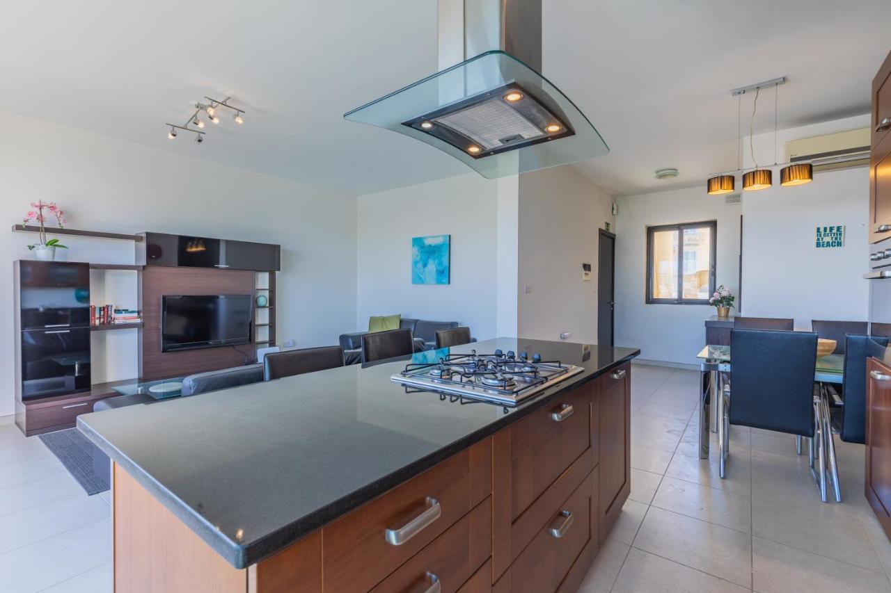 Gorgeous Two Bedroom Sea View In Marsascala Marsaskala Exterior foto